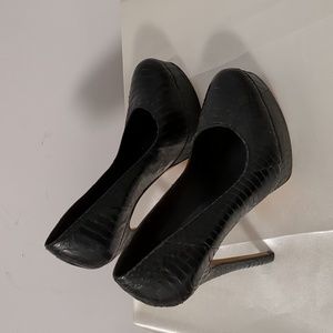House of Harlow 1960 Leather Pumps